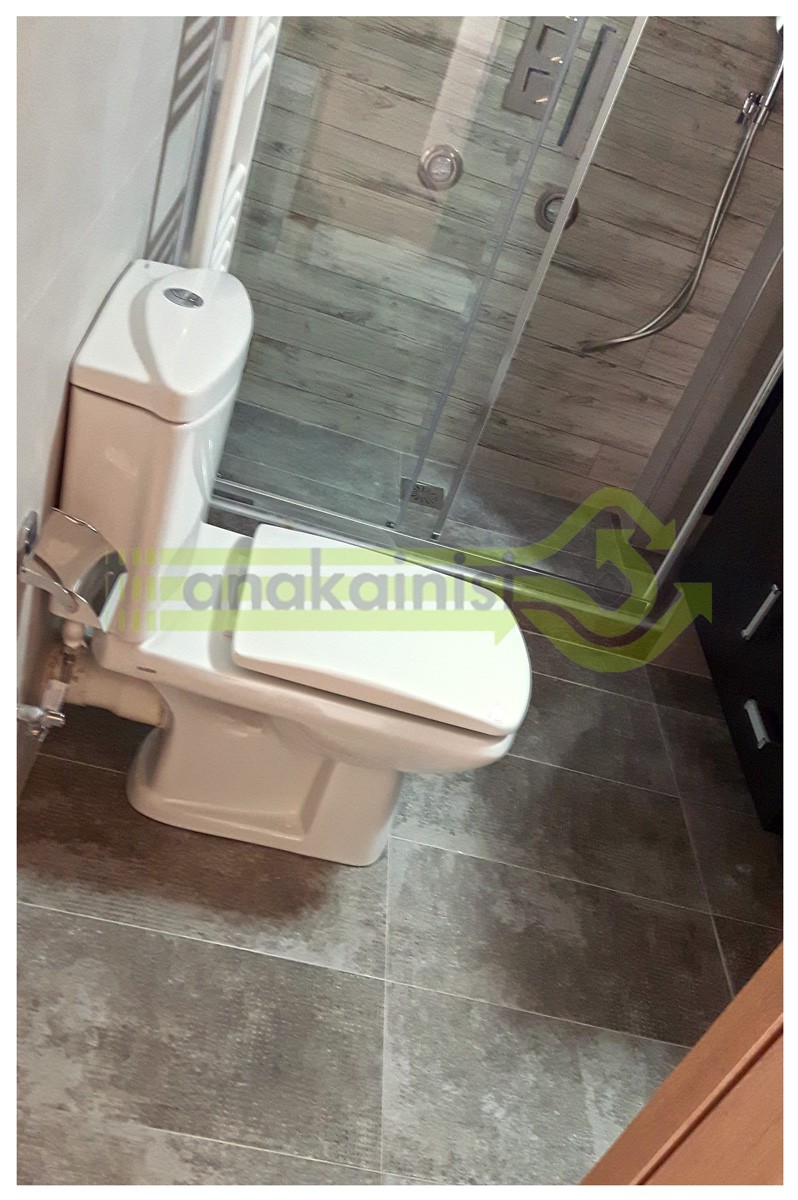 Ανακαίνιση σπιτιού στην Αθήνα - Α 126 - λεκάνη ideal standard - καλοριφέρ μπάνιου για πετσέτες - καμπίνα μπάνιου 