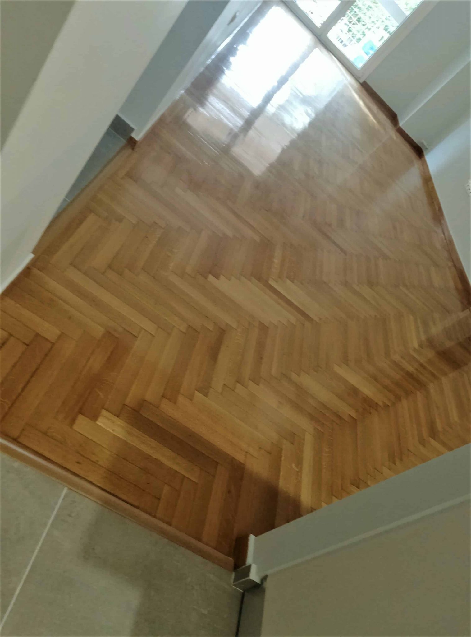 Ανακαίνιση Διαμερίσματος στου Ζωγράφου – Α 507 – ξυλινο πατωμα γυαλιασμα πατωματος Ανακαίνιση Διαμερίσματος στου Ζωγράφου - επισκευή ξύλινου πατώματος