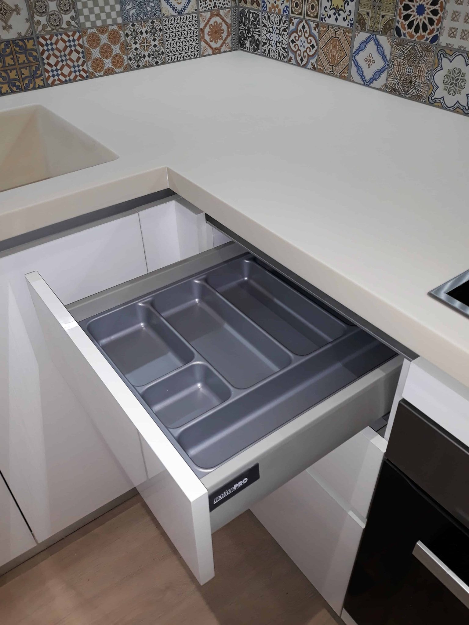 Ανακαίνιση Διαμερίσματος στο Παγκράτι - ντουλάπια 