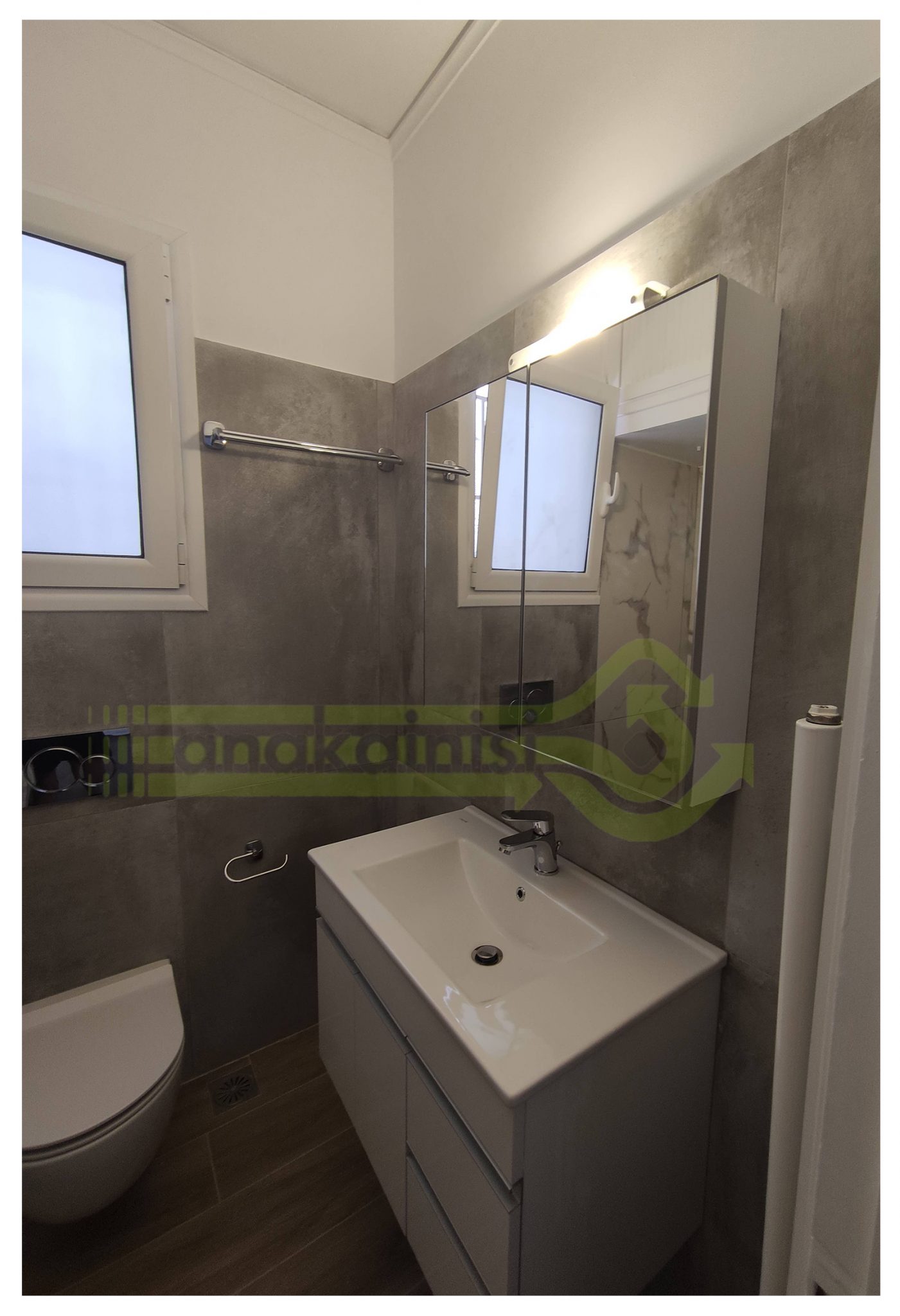 Ανακαινιση Αγια Παρασκευη (19) μπάνιο πατιτή τσιμεντογωνία , κρεμαστός καθρέφτης με κρεμαστή λεκάνη και νεροχύτης