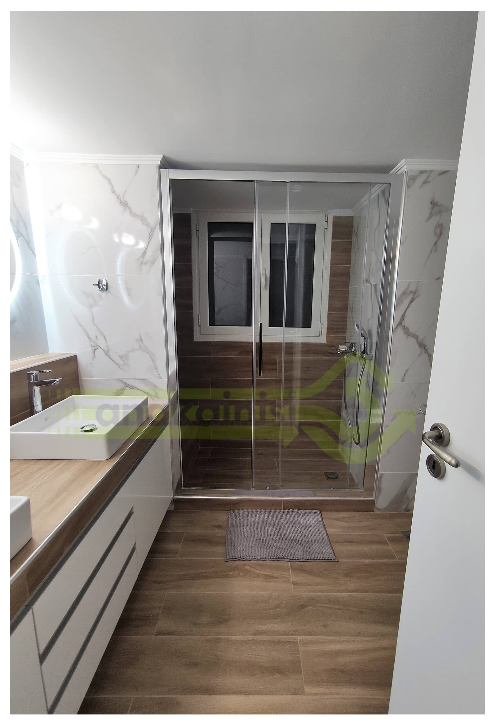 Ανακαινιση_Χαλανδρι_21 Μπάνιο - Ντουζιέρα Καμπίνα Κλειστή με Συρόμενη Πόρτα Γυάλινη